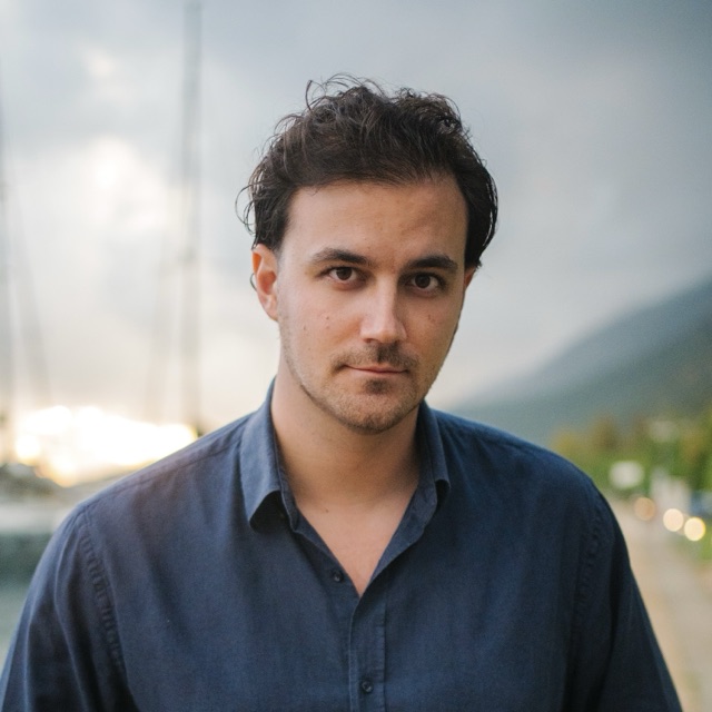 Юрий Титов